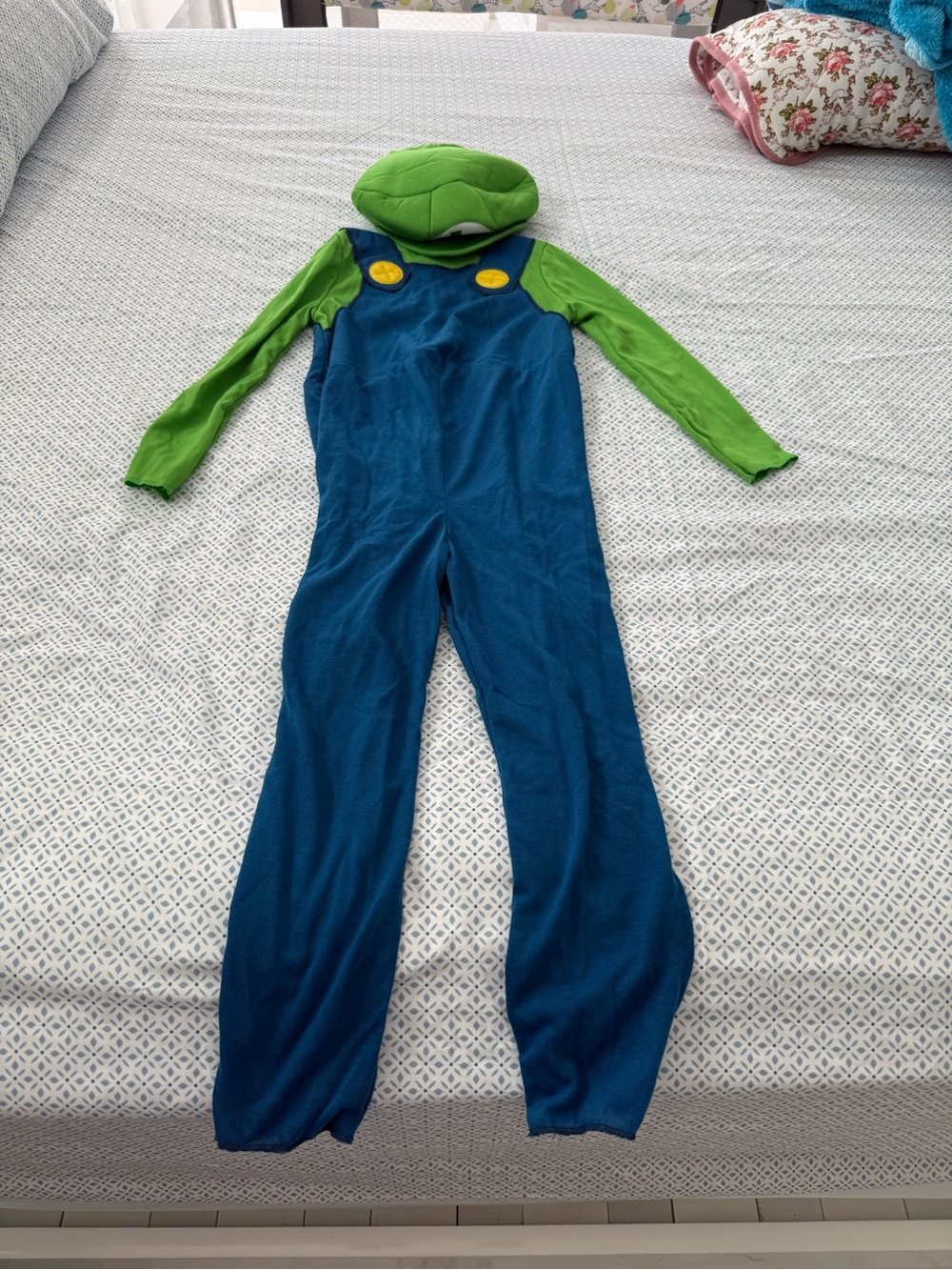 Luigi toddler’s costume 3T-4T